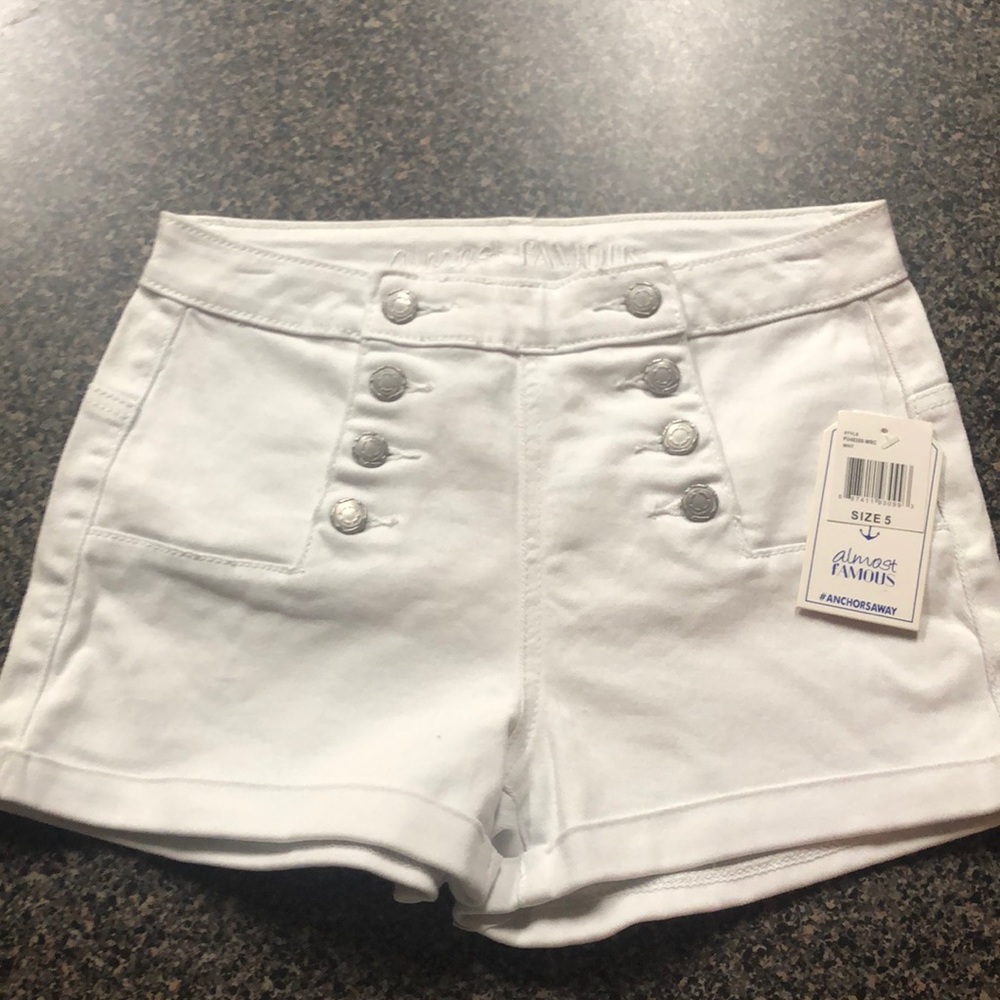 Women’s Almost Famous shorts